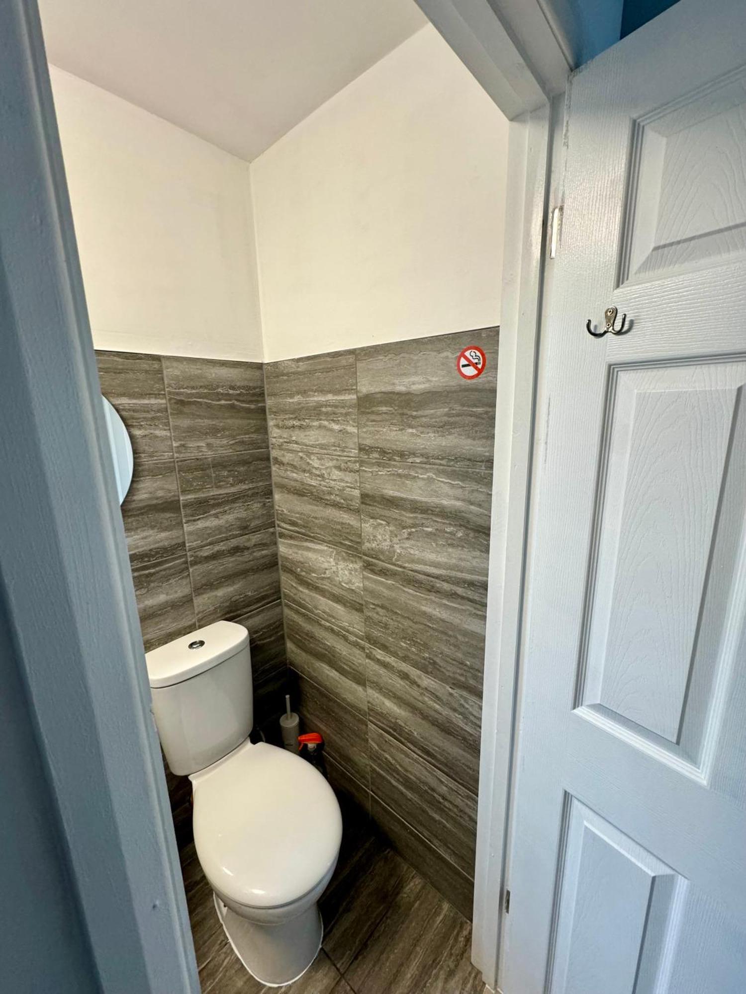 Florina S House 4 Bedrooms Villa Rugeley Exterior photo